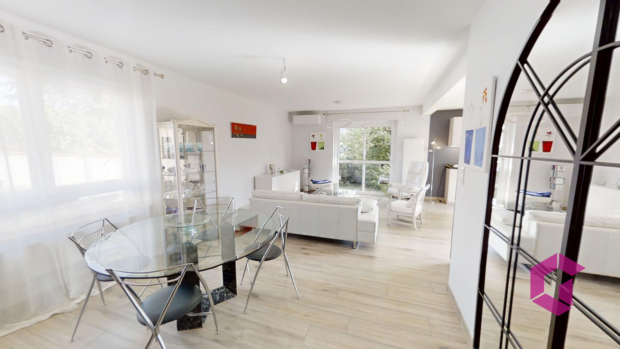 Appartement en RDC avec extérieur