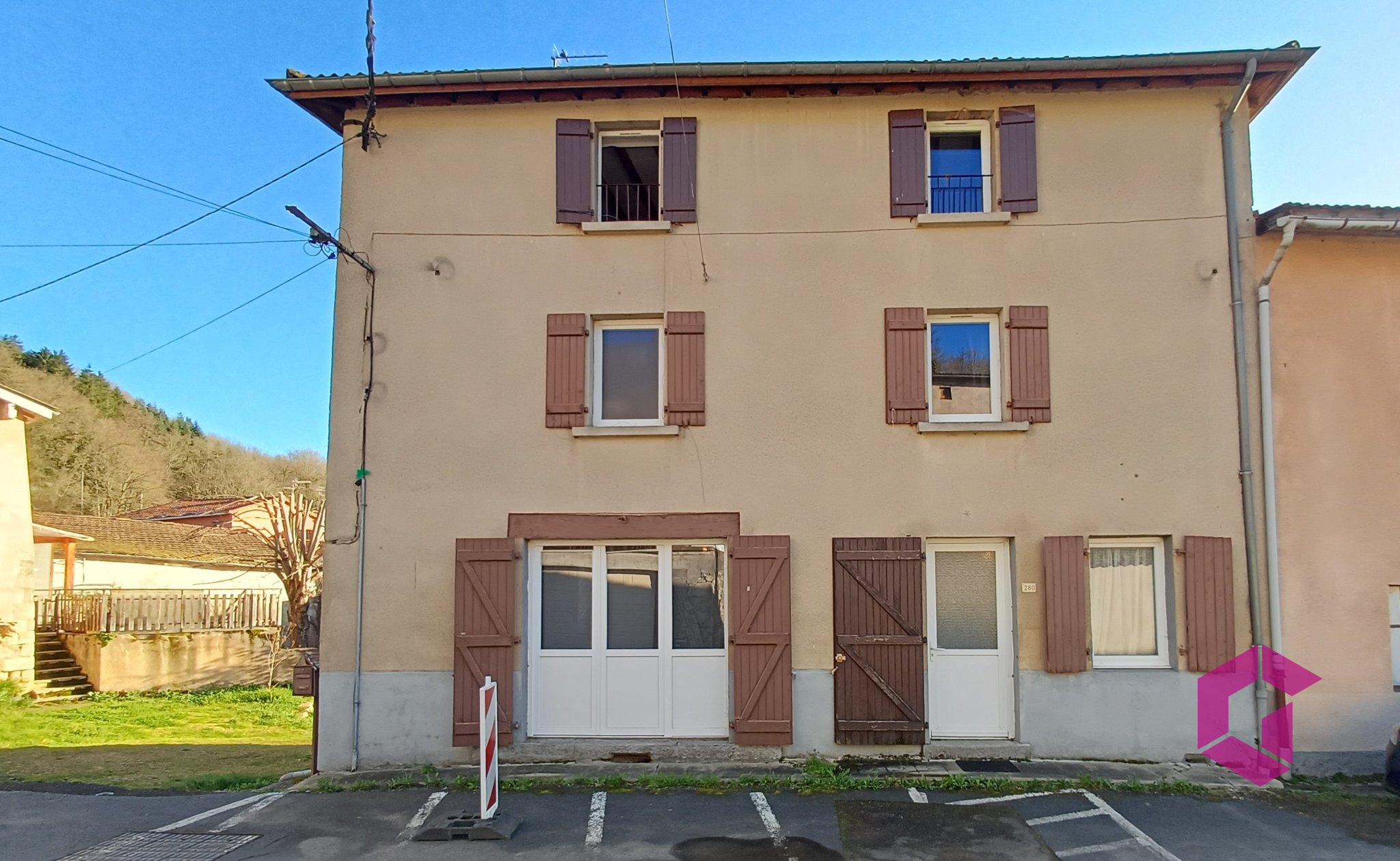Maison de 125m2 + grange + terrain